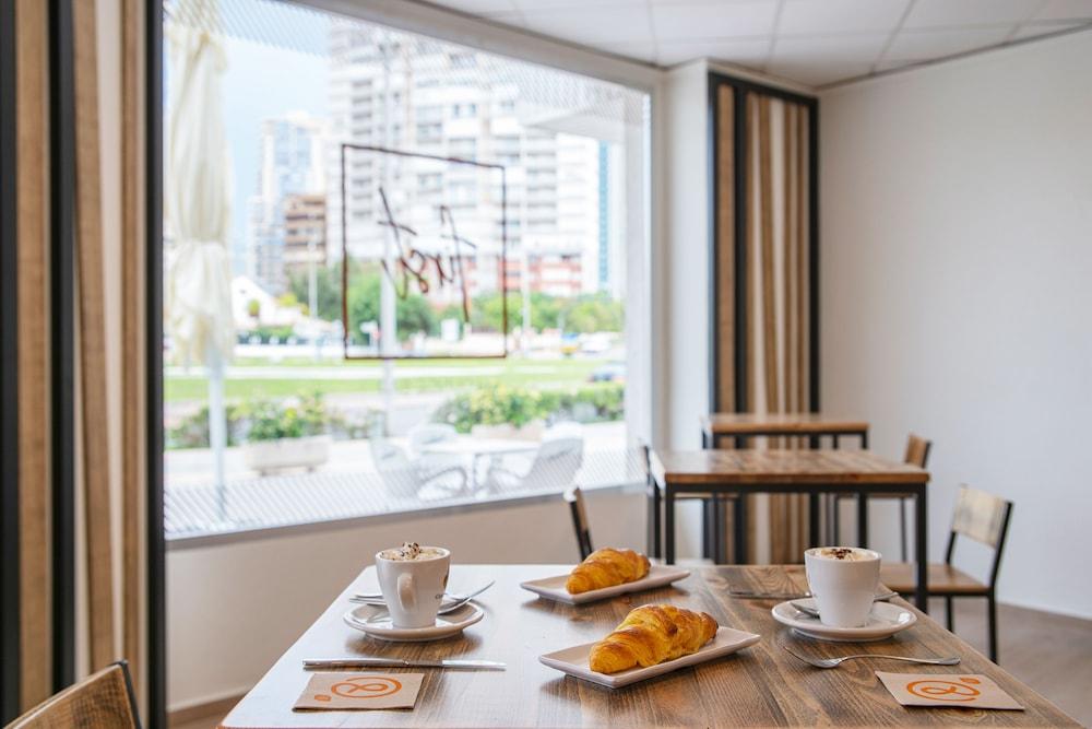 Pierre & Vacances Benidorm Levante Экстерьер фото